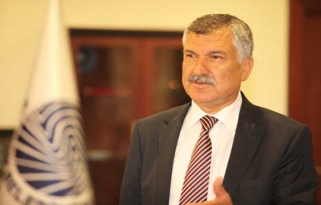 Zeydan Karalar: 5 yılda dökülen asfaltı 1 yılda dökeceğiz!