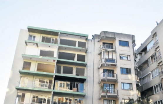 Karşıyaka Bostanlı'da yatık binalar yıkım için çözüm bekliyor!