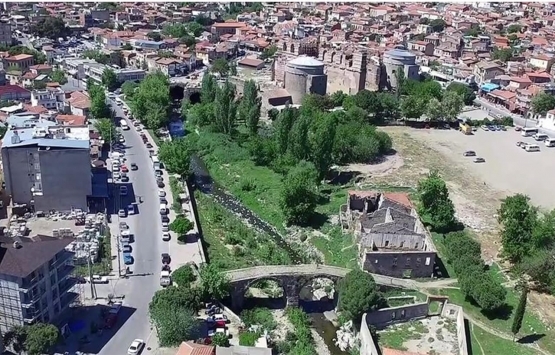 Bergama'da orman vasfını yitirmiş araziler kura ile dağıtıldı!
