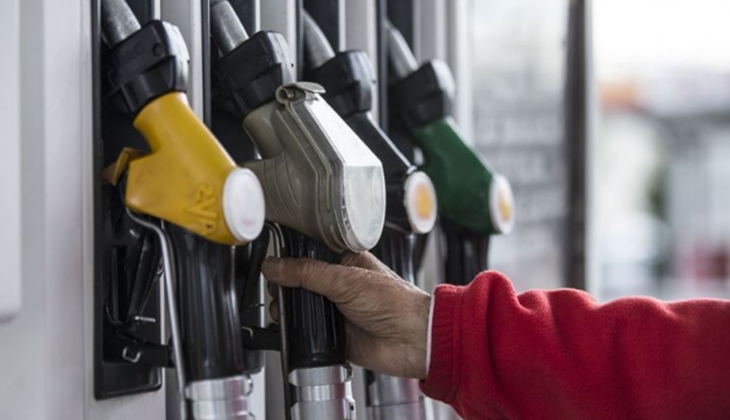 Benzine ve motorine zam geliyor! Litre fiyatı 50 TL ye dayandı... 
