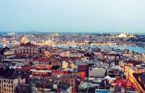 Beyoğlu Gümüşsuyu'nda 10 milyon TL'ye satılık bina!