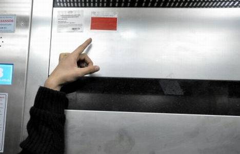 Zeytinburnu'nda 2 yılda 202 kırmızı etiketli asansör mühürlendi!