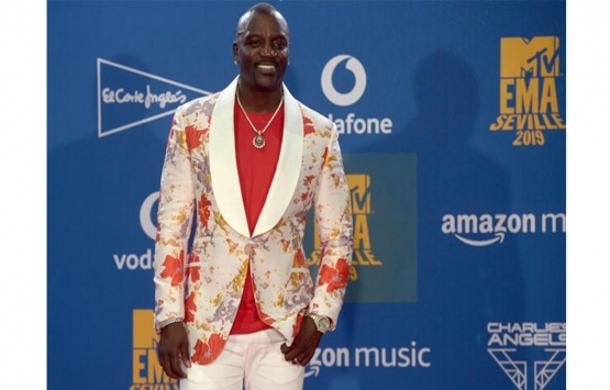 Ünlü şarkıcı Akon, yeni fütüristik şehir projesini Uganda da başlatıyor!