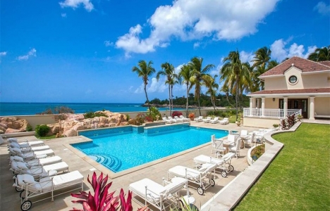 Donald Trump ın St.Martin deki evi zararına satılıyor!