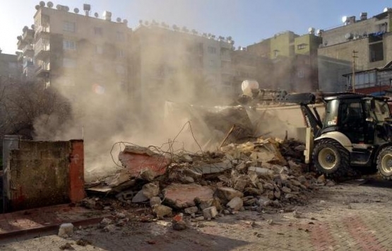 Akdeniz’de metruk binalara yıkım!