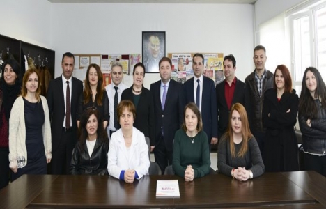 Tepe İnşaat İlkokulu öğretmenlerinden M’Expo’ya destek!