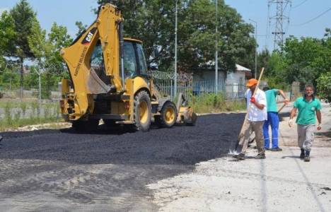Dinar'da asfalt yama çalışmaları sürüyor!
