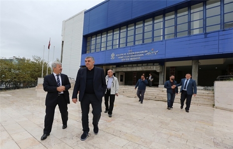 Sakarya Kongre Merkezi için yıkımlar başladı!