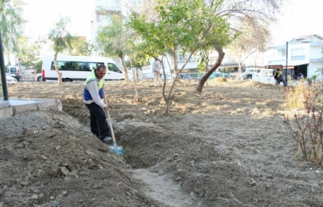 Kuşadası'ndaki parklar yenileniyor!