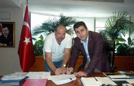 Kemalpaşa Belediyesi, çim idman sahası ve futbolcu tesislerini kiraladı!