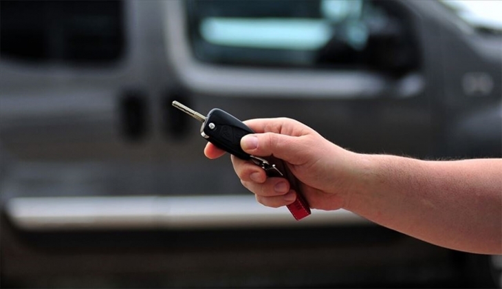 Araba alacaklar aman dikkat! Otomobile şimdi de döviz kuru zammı geliyor!