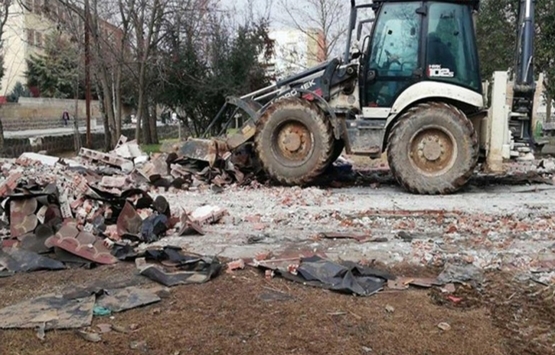Şanlıurfa Cumhuriyet Parkı’ndaki kahvehane ve büfeler yıkılıyor! 