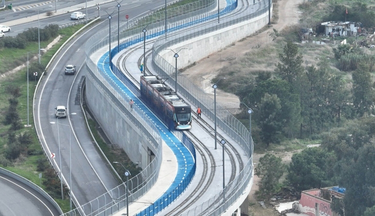 Karşıyaka ve Çiğli'yi birleştiren tramvay hattı yarın açılıyor! 