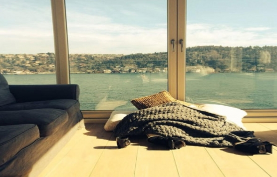 Cemre Kemer in boğaz manzaralı muhteşem evi!