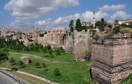 TOKİ Zeytinburnu'nda ofis ve banka yapacak!