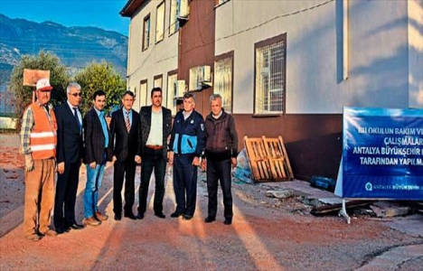 Antalya Belediyesi Demre'deki okul ve camileri onaracak!