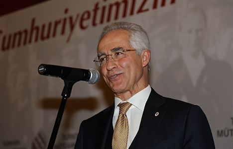 Türk müteahhitler Katar da 13,7 milyar dolar iş üstlendi!