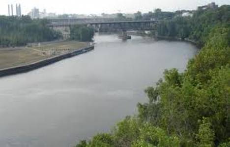 Mississippi Nehri iki metre yükseldi!