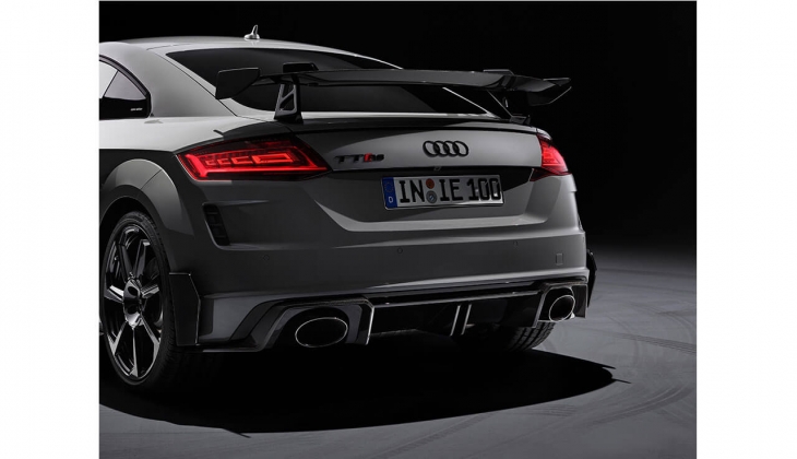 Audi TT’ye saygı! 100 adetle sınırlı TT RS Coupe Iconic Edition2!