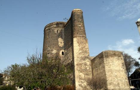 Bakü'nün simgesi Kız Kalesi restorasyon çalışmaları bitti!