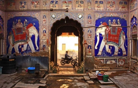 İşte Hindistanlı milyarderlerin görkemli konakları!