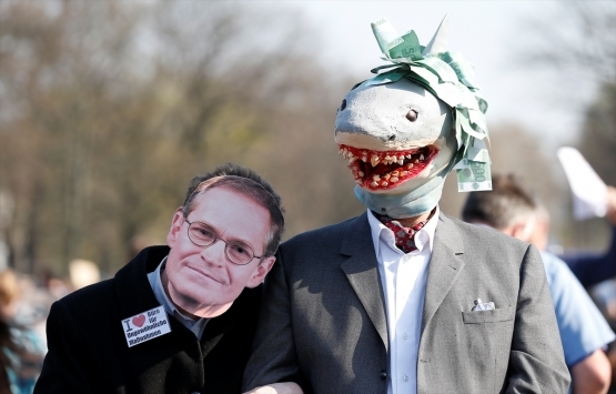 Almanya da konut kiralarındaki artış protesto edildi!