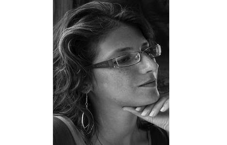 Gonca Paşolar kimdir?