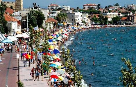 Turizmde sigortalı çalışan işçi sayısı arttı!