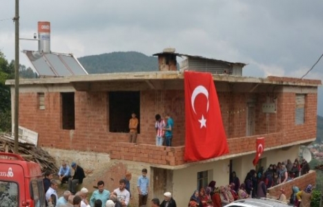 Şehit Harun Maytalman'ın yarım kalan evi tamamlanacak!