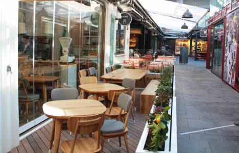 Caddelere rakip olan AVM'ler sokağa taşındı!