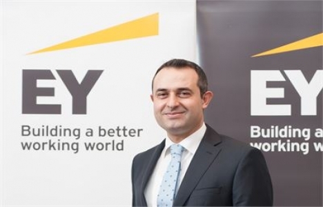 Şirket evlilikleri yüz güldürdü!