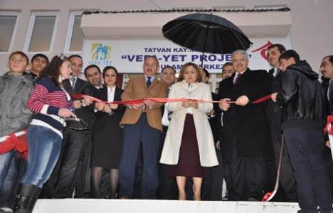 Fatma Şahin Tatvan'da açılışlara katıldı!