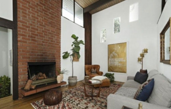 Emily Ratajkowski 2 milyon dolara ev aldı!