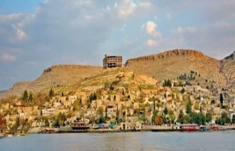 Halfeti’deki otel kent yöneticilerini ayağa kaldırdı!