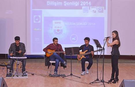 Van'da ''Bilişim Şenliği'' başladı!