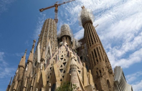 Barcelona'daki Sagrada Familia'ya 35 milyon euro imar izni cezası!