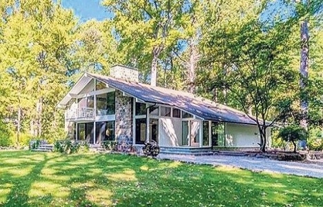 Angelina Jolie nin Los Angeles taki evi satıldı!