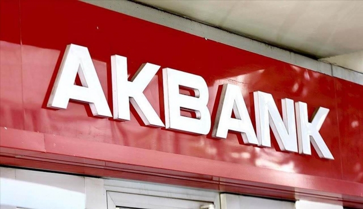AKBANK emeklilerin yüzünü güldürecek! Bu fiyatı duyanlar zil takıp oynayacak!