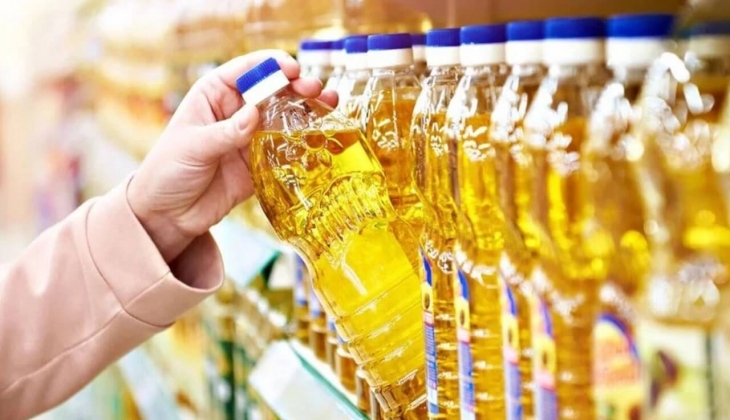 İndirimler peş peşe geliyor! Şimdi de ayçiçek yağına indirim geldi! Fiyatı duyan o markete akın etti