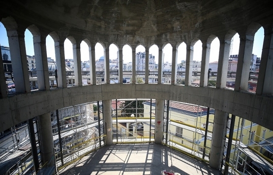 Taksim Camisi nin ince işçiliğinin yüzde 35 i tamamlandı!