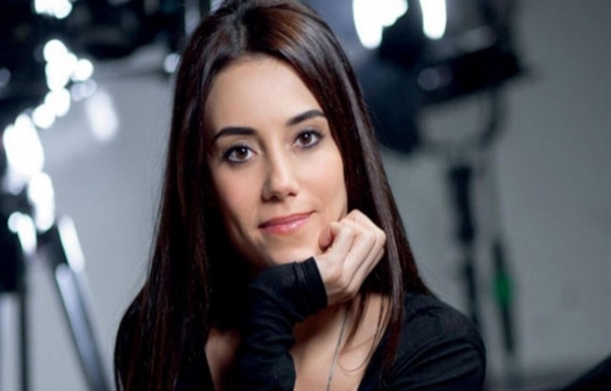 Cansu Dere'nin Boğaz manzaralı 4 katlı yeni evinin kirası 20 bin TL!