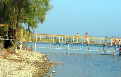 Sapanca Gölü'nde kuraklık alarmı!