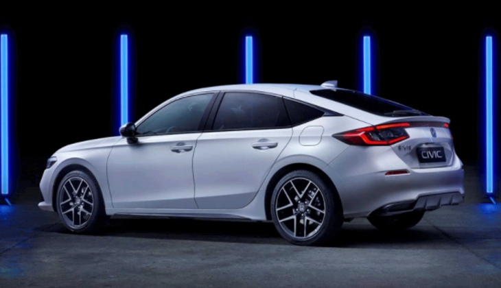 Yeni Elektrikli Honda Civic e:HEV modelinin örtüsü kalktı! Özelliklerini görünce şok olacaksınız!