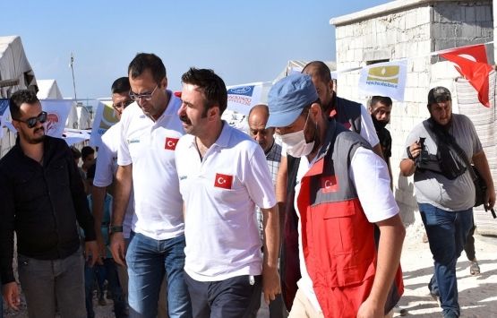 İdlibliler için inşa edilen 50 konut mağdur ailelere teslim edildi! 