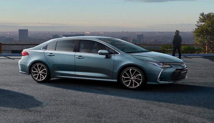 Toyota Corolla Sedan fiyatında çok çılgın indirim; Otomobil piyasası sallanacak