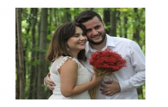 Emlakkulisi.com Editörü Ezgi Delibeyoğlu evlendi!