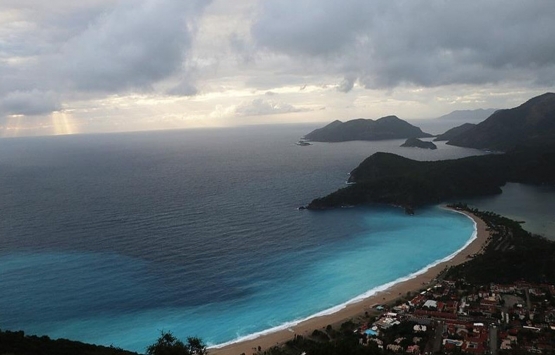 Fethiye deki kaçak beach club inşaatı durduruldu!