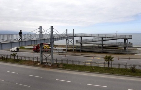 Trabzon'da 350 metre uzunluğunda üstgeçit yapıldı!