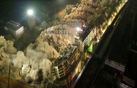 Çin'deki 19 bina 5 ton patlayıcıyla yıkıldı!