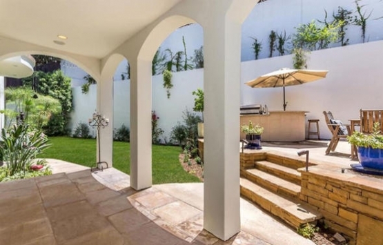 Vanessa Hudgens Los Angeles taki evini 4 milyon dolara satıyor!